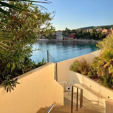 Appartement Coup De Coeur Centre Village Et Plage Climatise 3 Etoiles Terra Cigala Bandol Exterior foto
